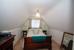 Bed 1- click for photo gallery